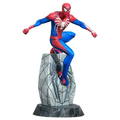 Estátua do Homem-Aranha com base cinzenta e padrão de teia