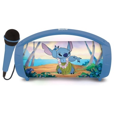 Coluna de som azul com microfone e imagem de Stitch na praia