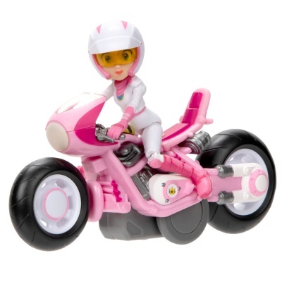 Figura de ação rosa e branca numa mota desportiva rosa e branca