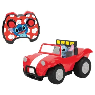 Carrinho de brinquedo vermelho com faixa branca e controle remoto com personagem Stitch