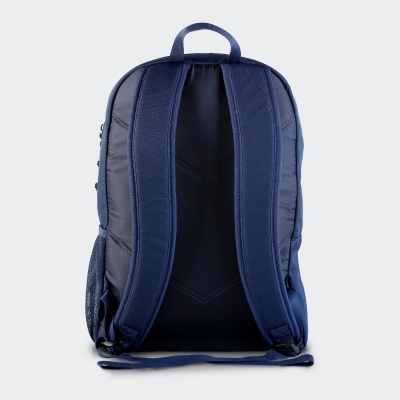 Mochila azul escura vista por trás com alças acolchoadas