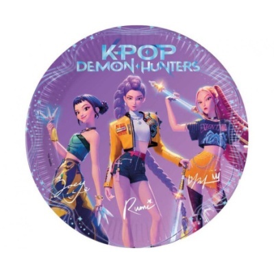 Prato descartável roxo com personagens femininas animadas e texto KPOP DEMON HUNTERS
