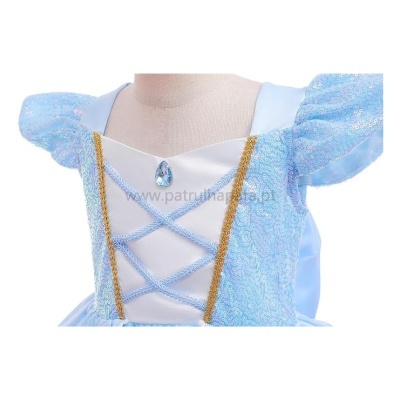 Vestido infantil azul claro com detalhes dourados e pedra brilhante azul