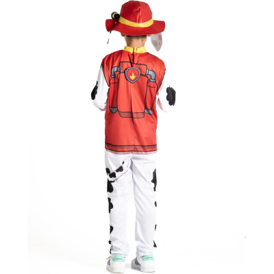 Fato de bombeiro infantil com chapéu vermelho e roupa branca com manchas negras