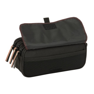 Bolsa preta com três compartimentos e bolso em rede