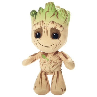 Pelúcia do personagem Groot com olhos grandes e casca de árvore desenhada
