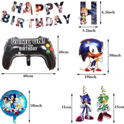 Balões de festa com temas de personagens incluindo letras, comando preto, Sonic e figuras em pé em fundo branco.