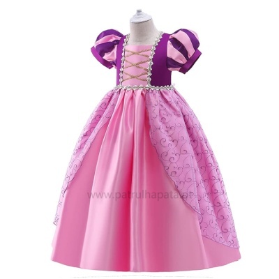 Vestido infantil princesa rosa e roxo com mangas bufantes e decoração dourada