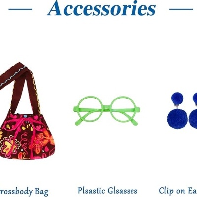 Saco de ombro, óculos verdes e brincos azuis em fundo branco