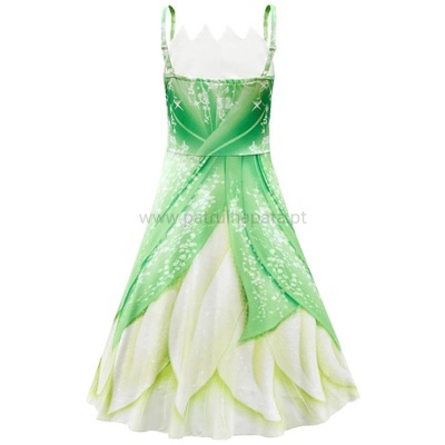 Vestido feminino verde e branco com padrão de pétalas e alças finas