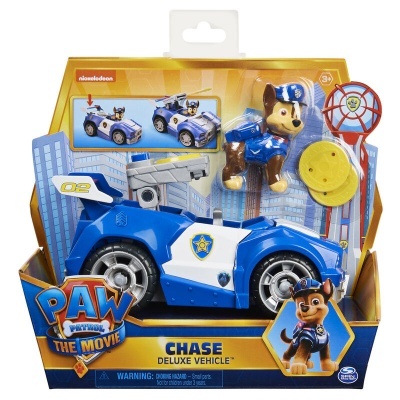 Brinquedo veículo deluxe PAW Patrol The Movie azul com figura do cachorro Chase e acessórios amarelos na embalagem.