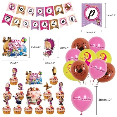 Decoração de festa de aniversário com tema Masha e o Urso, incluindo bandeirolas, balões e figuras recortadas coloridas.