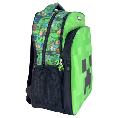 Mochila verde e preta com padrão Minecraft e rosto pixelado no zíper