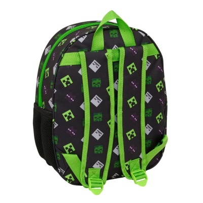 Mochila preta com padrão de personagens em verde e lilás e alças verdes