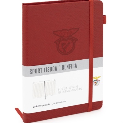 Caderno vermelho da Sport Lisboa e Benfica com elástico e embalagem branca.