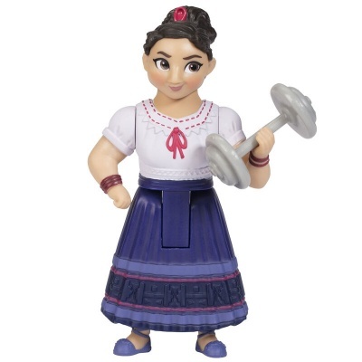 Boneca segurando haltere com roupa tradicional e acessórios coloridos