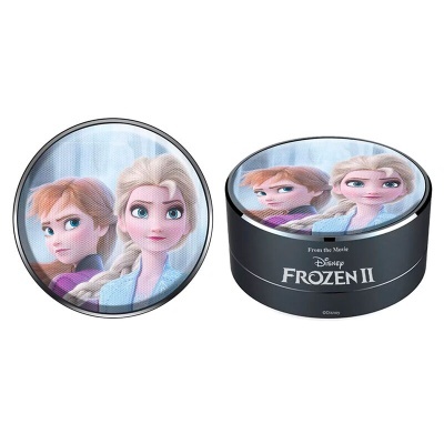 Duas caixas redondas preta com tampa ilustrada com personagens do filme Frozen II