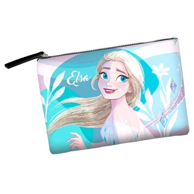 Estojo com imagem da personagem Elsa em tons azuis e brancos.