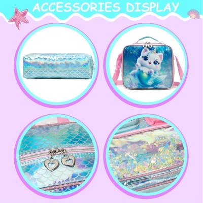 Estojo e bolsa holográficos com padrão de escamas e imagem de gato sereia