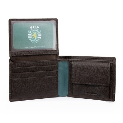 Carteira de pele castanha do Sporting CP aberta com compartimentos para cartões e moedas