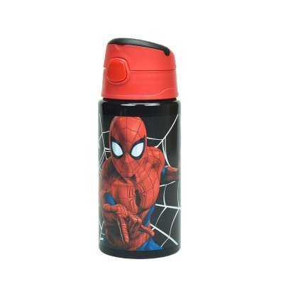 Garrafa preta e vermelha com imagem do Homem-Aranha