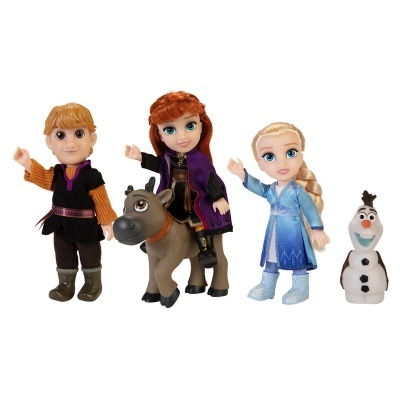 Quatro bonecos de personagens da animação Frozen com roupas coloridas e diferentes texturas.
