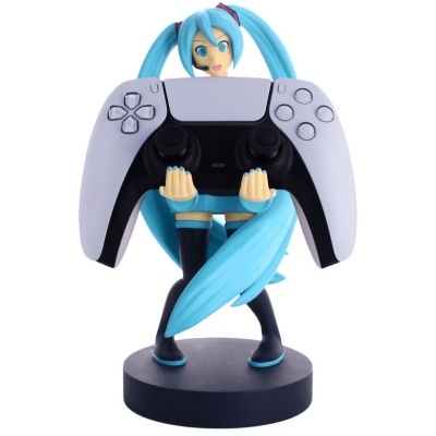Figura de personagem azul segurando comando de videojogo