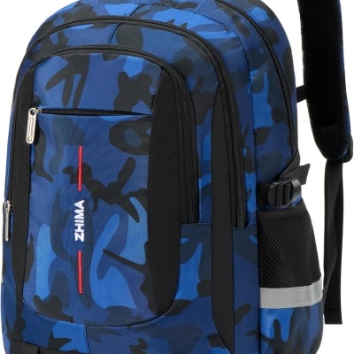 Mochila camuflada azul e preta com múltiplos bolsos e alças acolchoadas