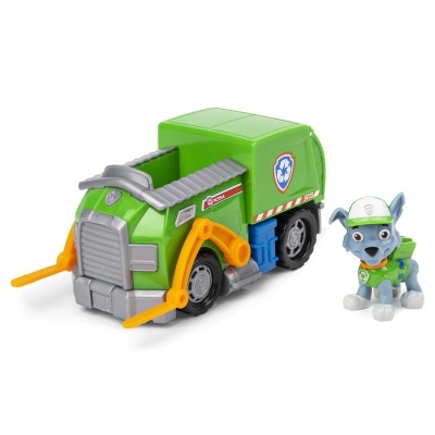 Carrinha verde de brincar com figura de cão cinzento com colete verde e capacete branco