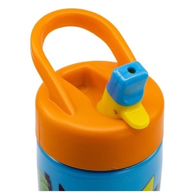 Garrafa infantil de plástico colorido com tampa laranja e bico em forma de pato azul e amarelo