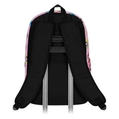 Mochila rosa com padrão colorido e alças pretas acolchoadas vista de trás