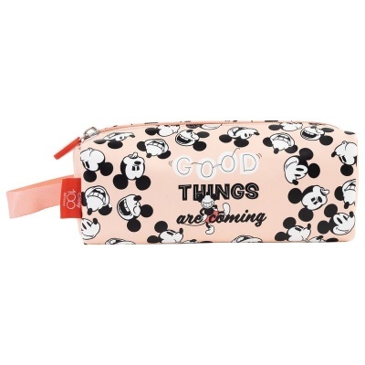 Estojo cor de salmão com rostos do Mickey Mouse e texto 'GOOD THINGS are coming'