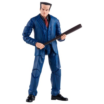 Figura de ação masculina com fato azul às riscas segurando taco de basebol