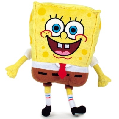 Pelúcia Bob Esponja com corpo amarelo e roupa colorida.