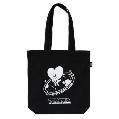 Sacola preta com desenho branco de personagem e texto Unvierstar Tata