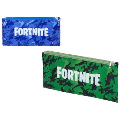 Duas bolsas estojo camufladas com texto FORTNITE em azul e verde.