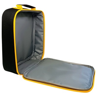 Bolsa térmica preta com bordas amarelas aberta