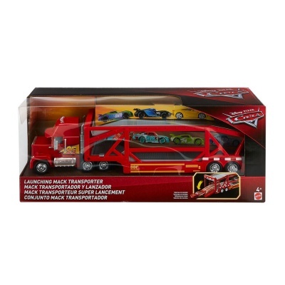 Brinquedo de transporte Mack vermelho com três carros coloridos em embalagem preta e vermelha