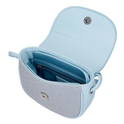 Mala pequena azul clara com interior visível e bolso com fecho