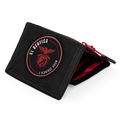 Carteira preta com emblema do SL Benfica e detalhes vermelhos