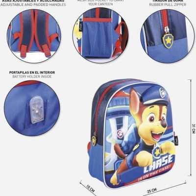 Mochila azul com personagem Chase e detalhes funcionais
