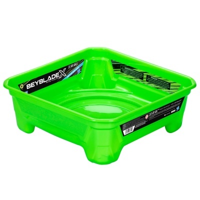 Arena de combate verde para Beyblade com etiquetas pretas