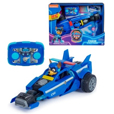 Brinquedo carro RC azul com figura Chase da Patrulha Pata e controle remoto azul com embalagem