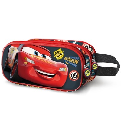 Necessaire vermelha com personagem Relâmpago McQueen de Cars e alça preta.