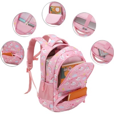mochila escolar cor-de-rosa com nuvens e arco-íris