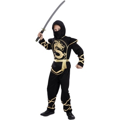 Criança com fato de ninja preto e dourado e espada de brinquedo