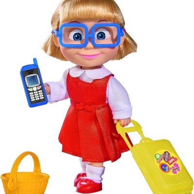 Boneca loira com vestido vermelho, óculos azuis, segura telemóvel e mala amarela, com cesta amarela ao lado