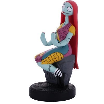 Estatueta da personagem Sally, do filme animado, com corpo azul claro e cabelo vermelho