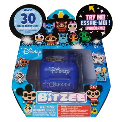 Brinquedo Bitzee da Disney embalada em azul com personagens pixelizadas e texto multilingue