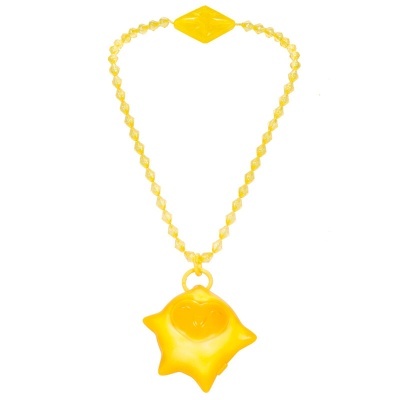 Colar amarelo de plástico com pingente em forma de estrela